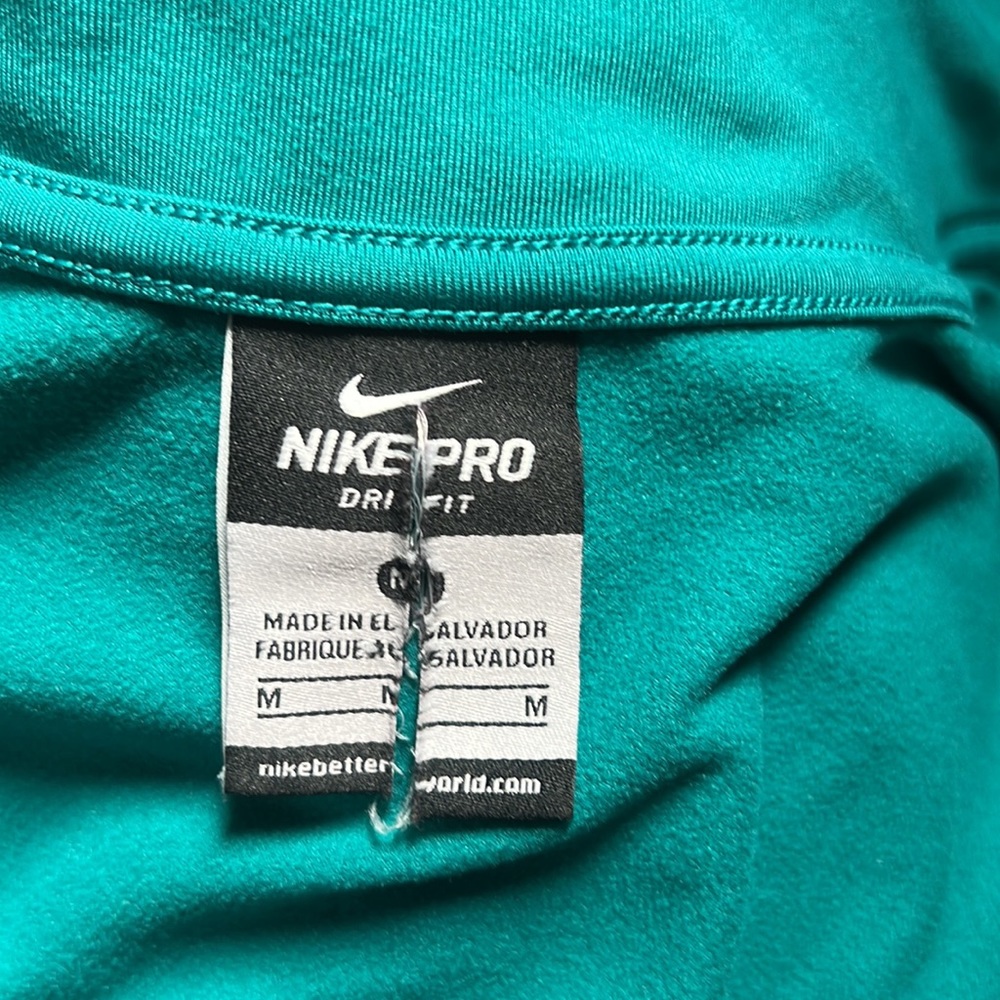 Nike - Picture 8 of 9